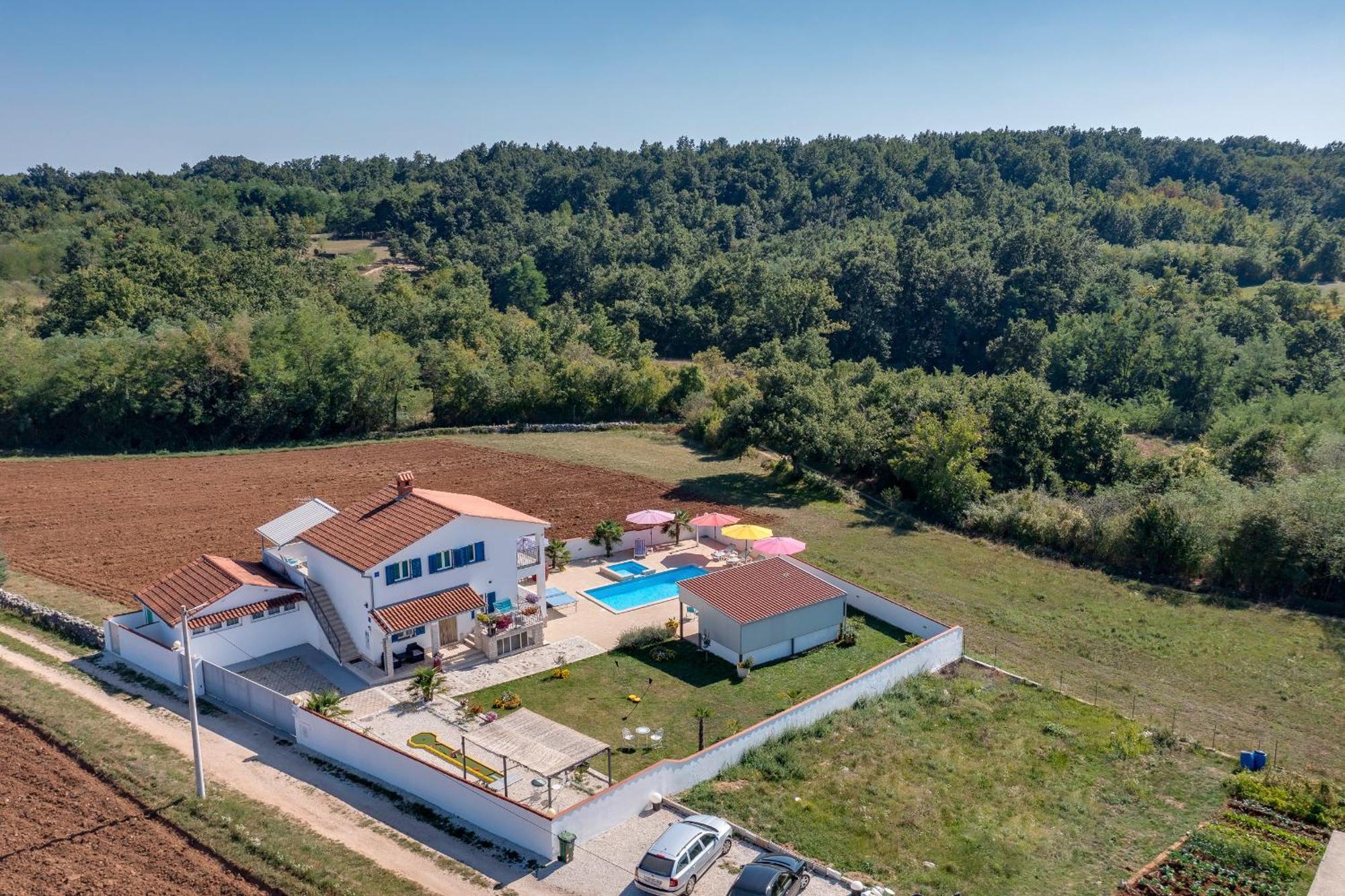 House In Rural Istria With Pool And Hydromassage Žminj